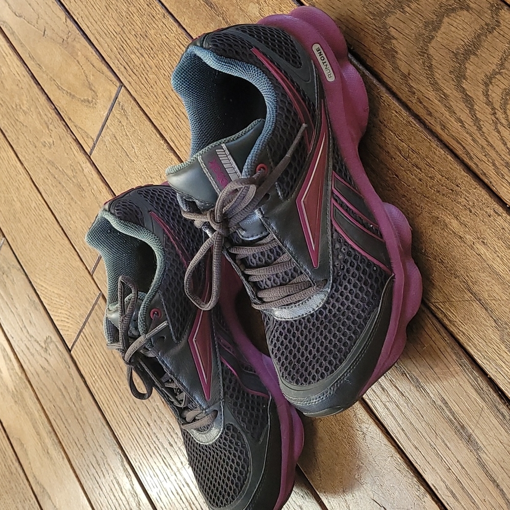 Reebok Run Tones